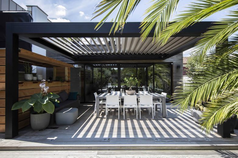 Advantages of a pergola - Azenco patio covers