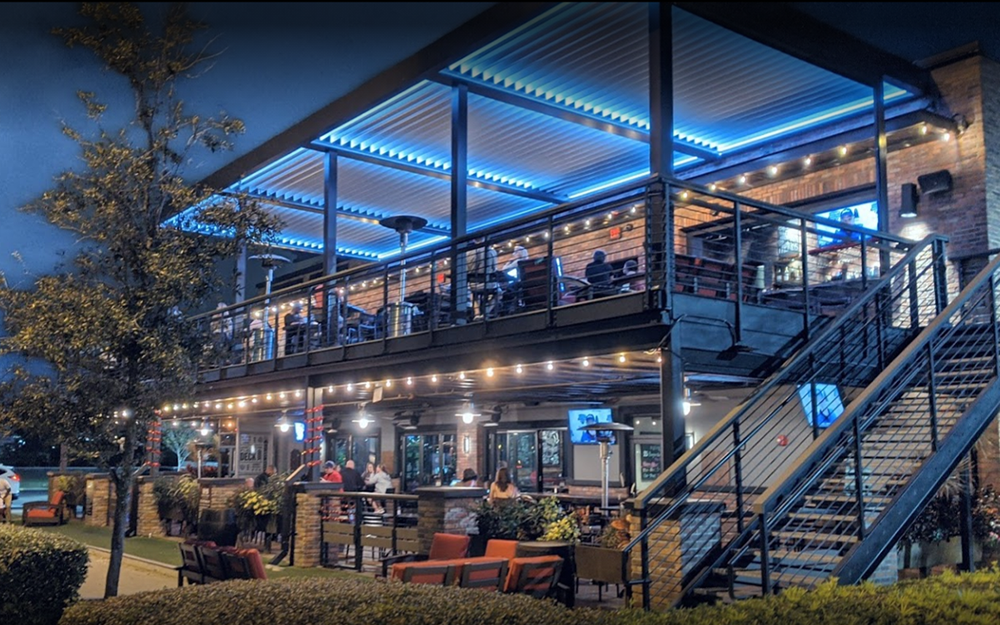 Louvered pergola - World of Beer Tampa, FL