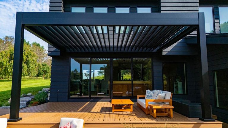 30 pergola ideas to jazz up your backyard - Azenco Outdoor