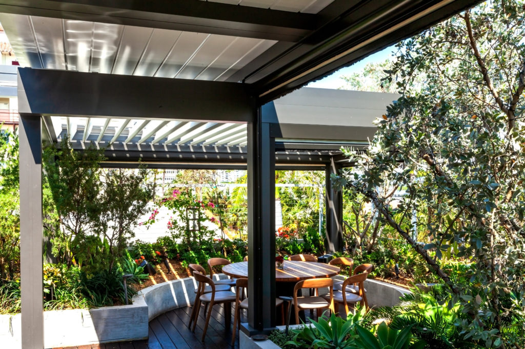 motorized louvered roof pergola for businesses