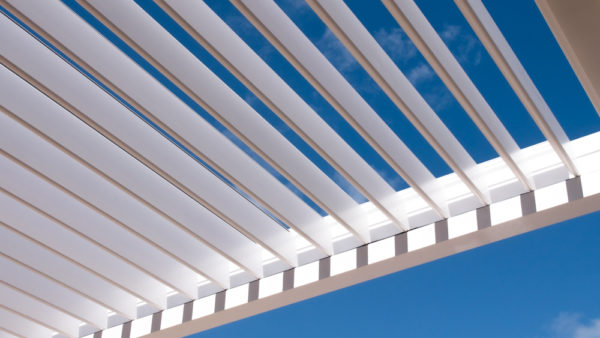 open pergola with high-quality, well-engineered louvers by Azenco