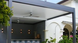 Bronze frame and whote insulated roof: R-Shade pergola by Azenco Otudoor
