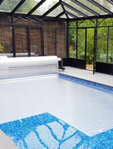 V-Slide automated pool cover screen