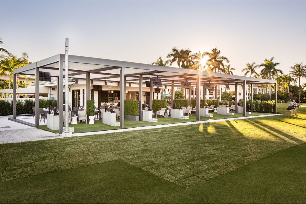 Country club in Florida with covered terrace - aluminum pegola