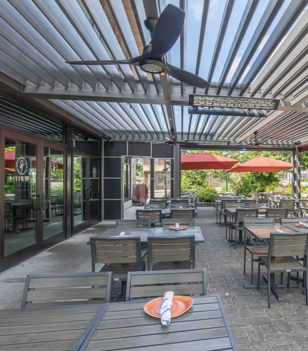 Azenco R-Blade louvered pergola for restaurant patio in New York
