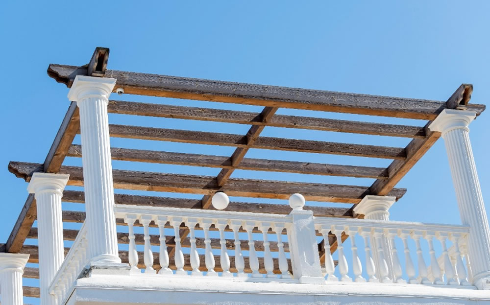 Wood fixed pergola roof