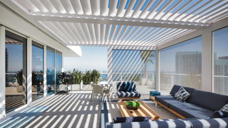 Residential rootop pergola - downtown Miami - Azenco