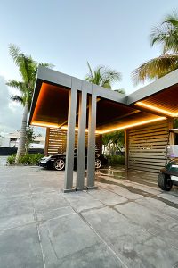 Carpot custom designed with modern privacy walls in Puerto Rico by Azenco