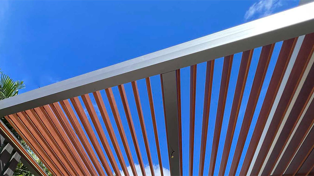 Adjustable louvered roof by Azenco - Project in Puerto Rico