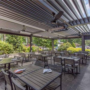 Retractable Pergola vs Louvered Pergola | Azenco Outdoor