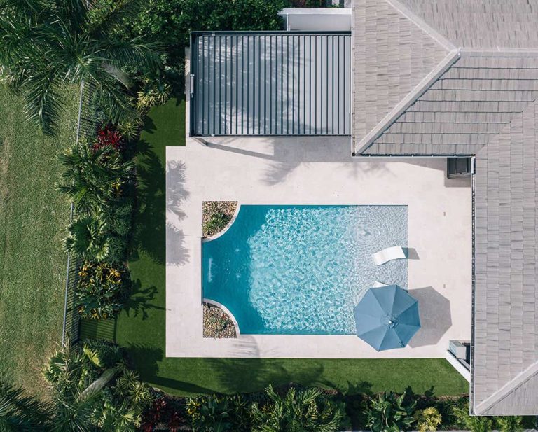 gray-r-blade-lounge-chairs-pool