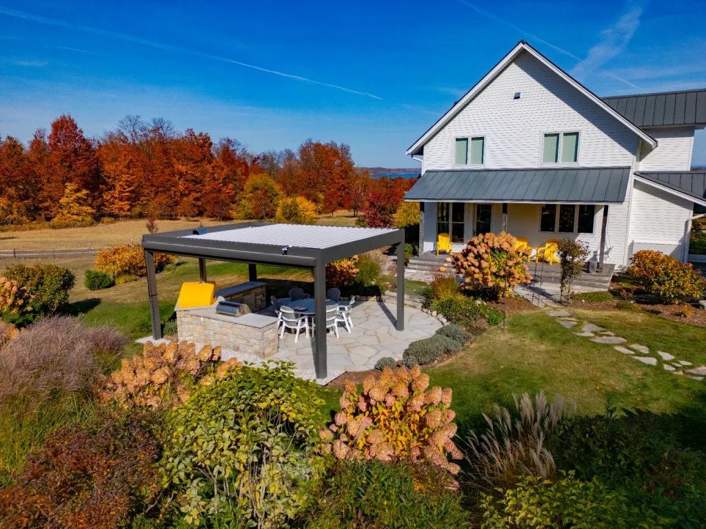 Photo of an R-Shade in an autumnal time of year in a backyard