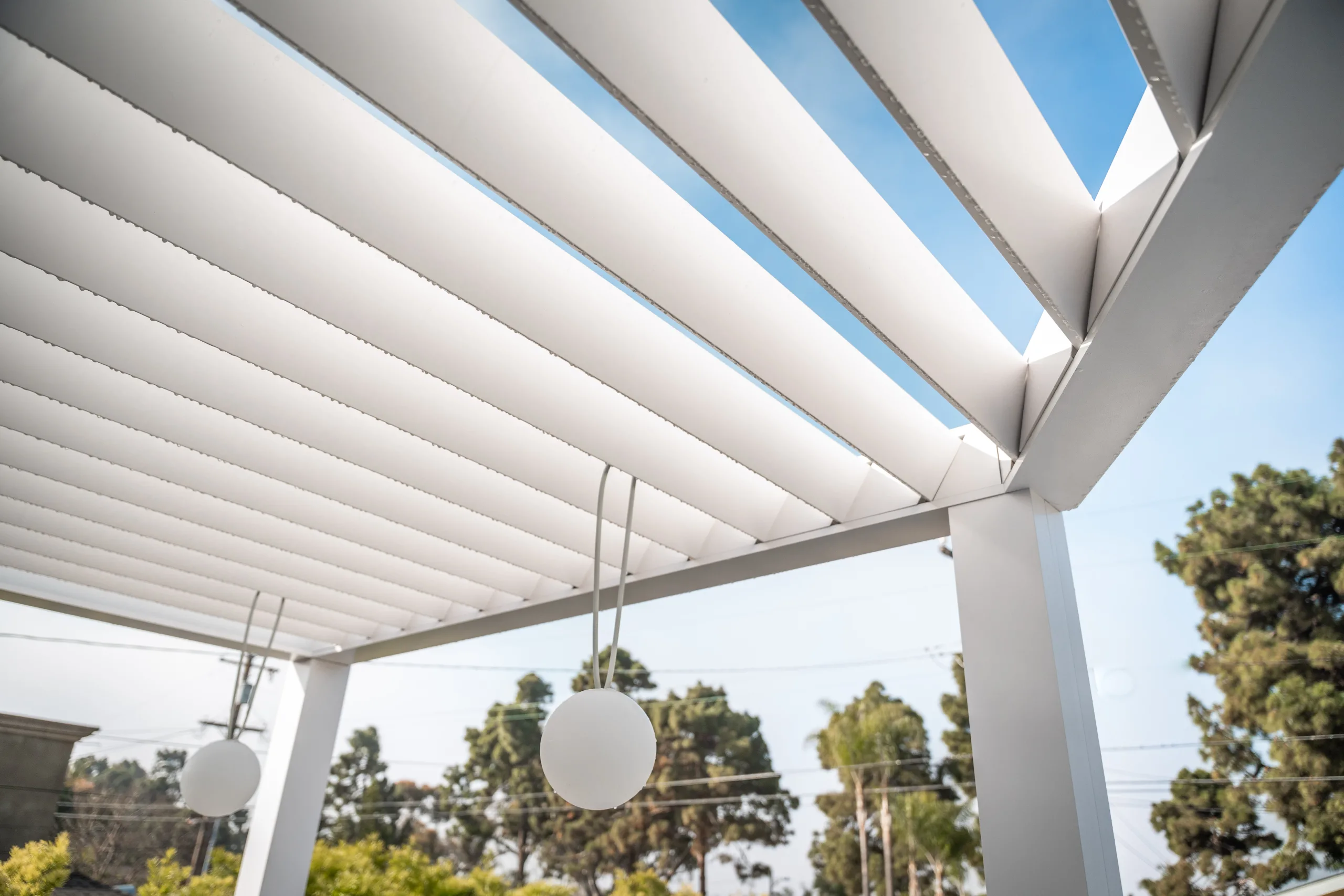 R-BREEZE Pergola