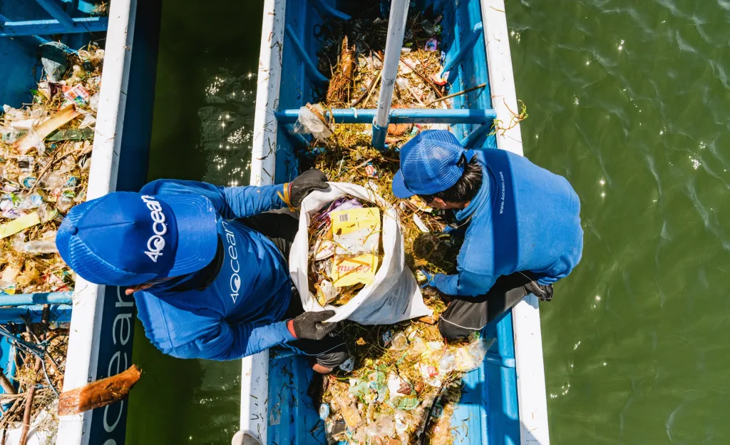 4ocean cleanup crew