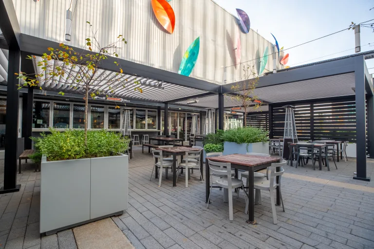 outdoor heated pergola