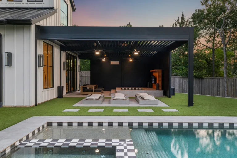custom pergola in texas