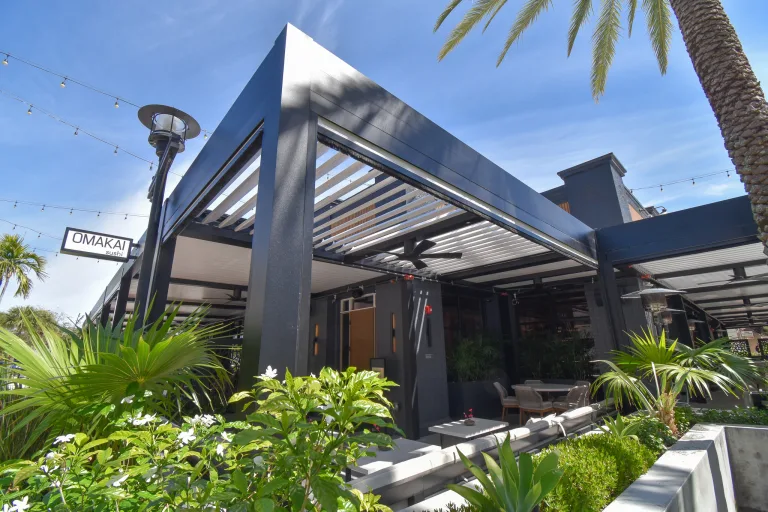 commercial black r-blade pergola in Aventura