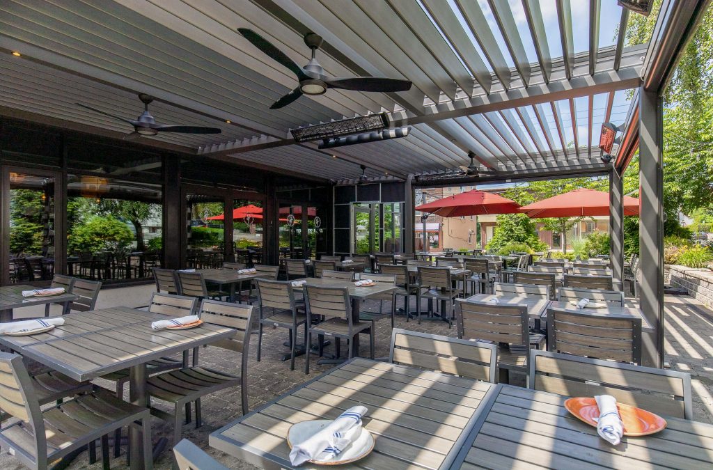 NY - pound ridge pergola - gray bronze r-blade 4