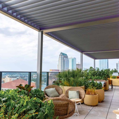 Grey bronze powder coated Mariott hotel rooftop terrace - Azenco pergola