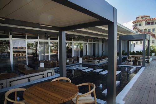 Mila restaurant - Miami - patio cover with ouvered roof system