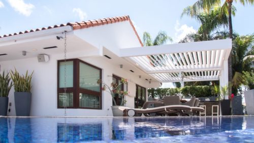 sunroom, pool deck, coevered with louvered pergola