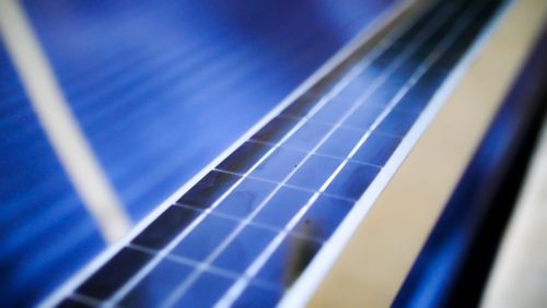 solar powederd pool cover - Azenco
