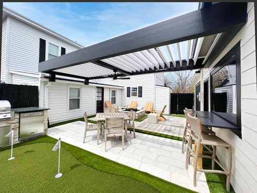 Suspended motorized louvered roof - R-Blade pergola, Kentucky - Azenco Outdoor