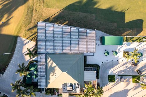 Drone view of Golf Club with R-BLADE pergola