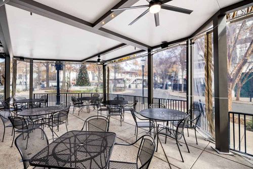 Insulated sandwich panels for bar aluminum pergola - Azenco Outdoor
