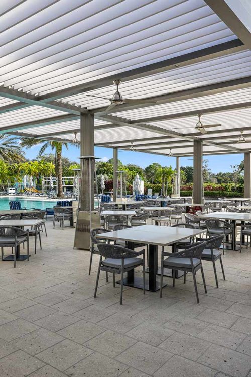 Motorized louvered roof custom pergola for restaurant: Azenco Outdoor