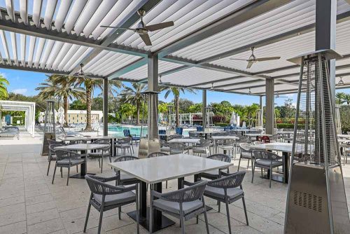 Commercial pergola R-BLADE: Azenco Outdoor