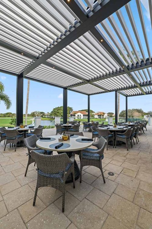 multizone custom automated louvered pergola for restaurant - R-BLADE by Azenco