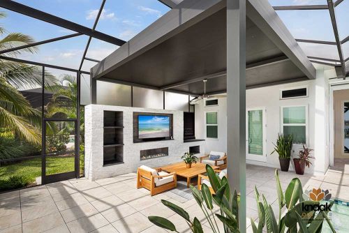 Full black insualted pergola: R-SHADE by Azenco Outdoor