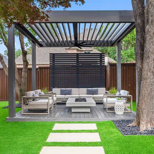 custom free-standing backyard mototized pergola - R-BLADE by Azenco Outdoor