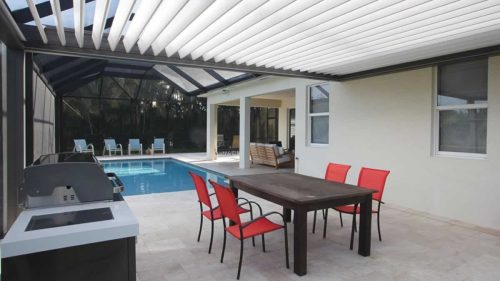 louvered pergola structure by Azenco
