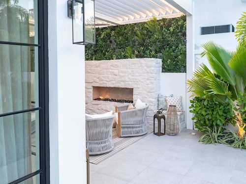 Jojo Fletcher and Jordan Rodgers backyard with louvered pergola R-Blade by Azenco