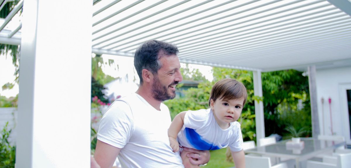 R-Blade pergola with motorized gapless louvered roof system by Azenco